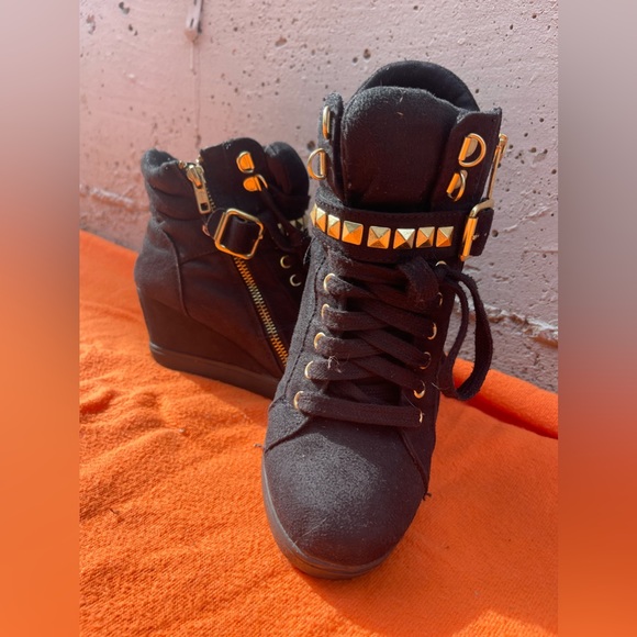 2 boots jennifer lopez lace and xhilaration🤩🤩 - Picture 12 of 13